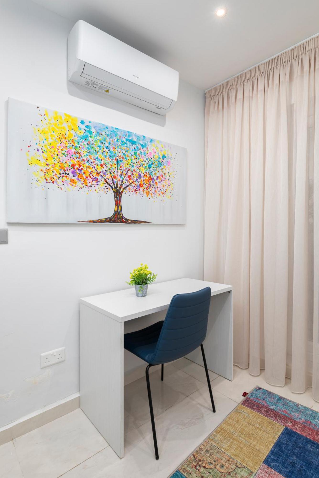 Chic, Modernized Maisonette - Close To Tigne Point, & Saint Julian's