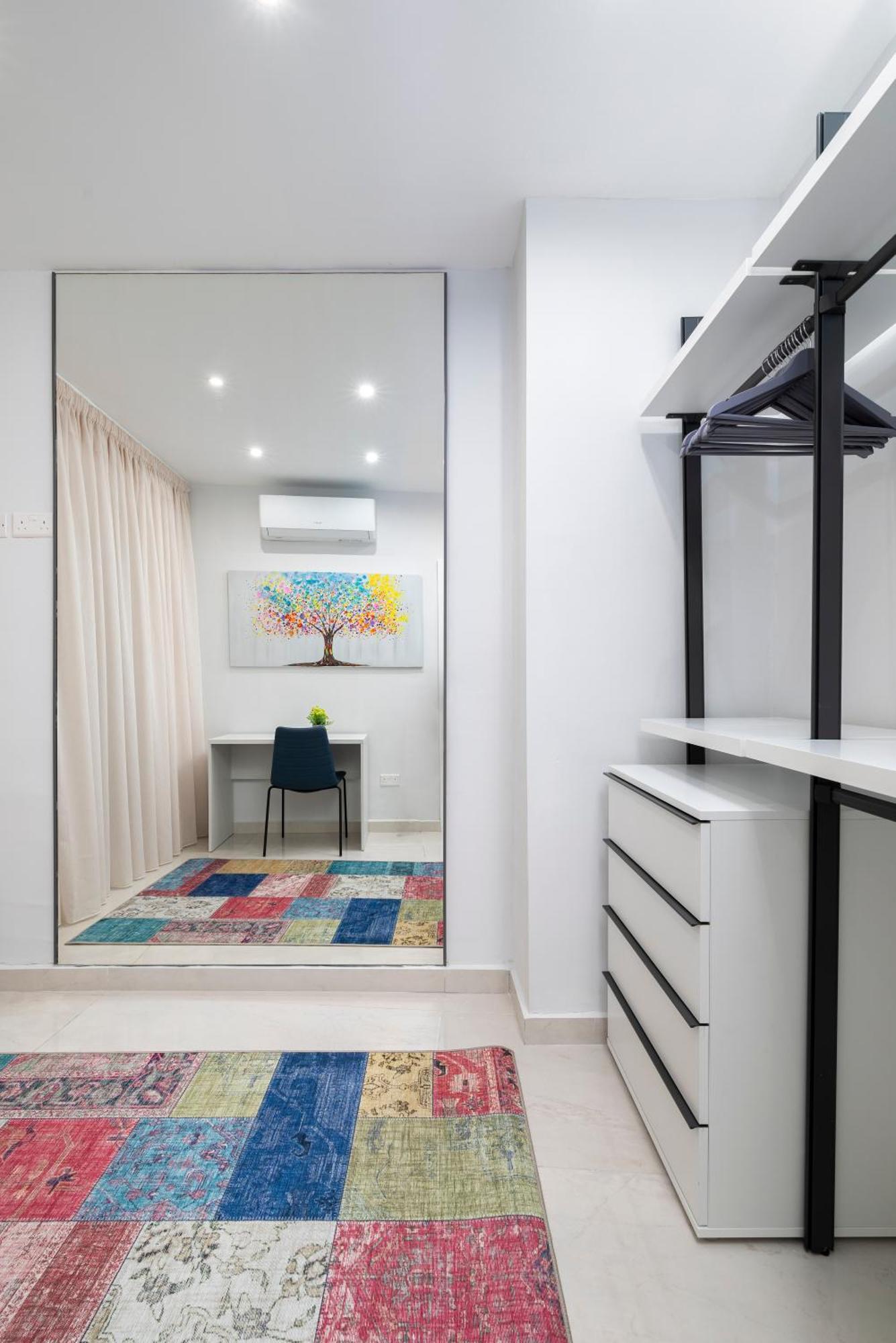 Chic, Modernized Maisonette - Close To Tigne Point, & Saint Julian's *