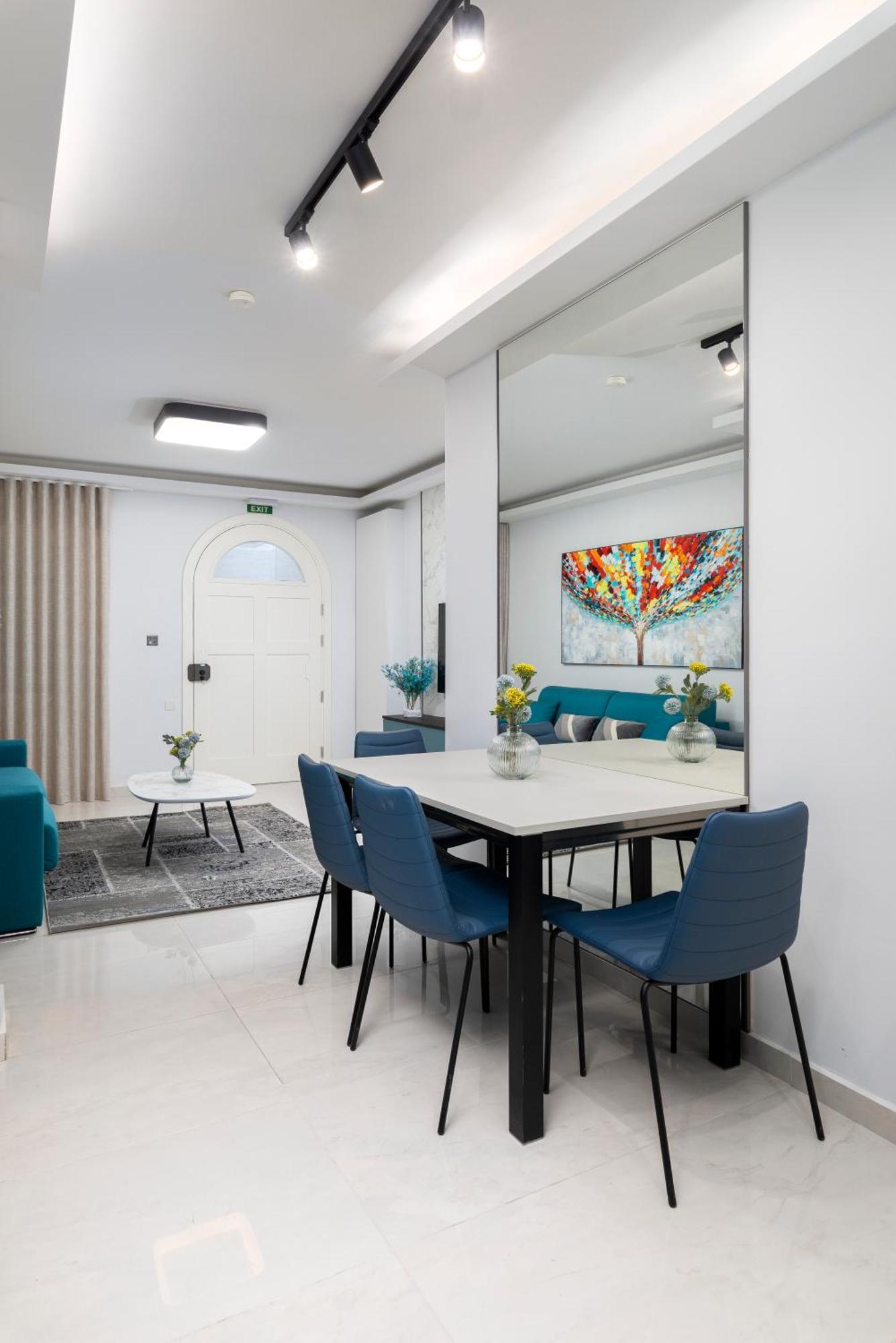 Chic, Modernized Maisonette - Close To Tigne Point, & Saint Julian's Apartment